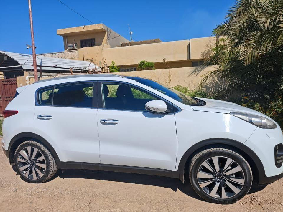 كيا سبورتج خليجي 2018 مكينه 2000 دوش بدون صبغ

سيارة نضيفة ماشية 150 الف وقابلة للزيادة 

فول مواصفات عدا الرادار بيهه بصمه وكشنات جلد  كهربائيه 

مكان السياره بغداد والسياره بأسمي تحويل مباشر 

للبيع او مراوس ويه راف 4 هايبرد 

سعرهه 130$

للتواصل
***********ابو احمد العنبكي
