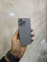 آيفون 15 برو. ماكس. ذاكره. 256. بطاريه 90.  جهاز ماستر. AA/A  . مستبدل...