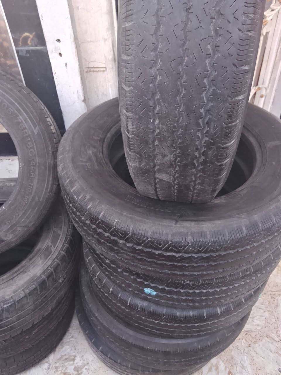 17/500/كوستر برجستون باله نضيفات كلش سعر الزوج 150الف موقع المحل شعب شارع اسواق المركزيه قرب كليه الامام الكاضم خدمات ايليا 
***********

