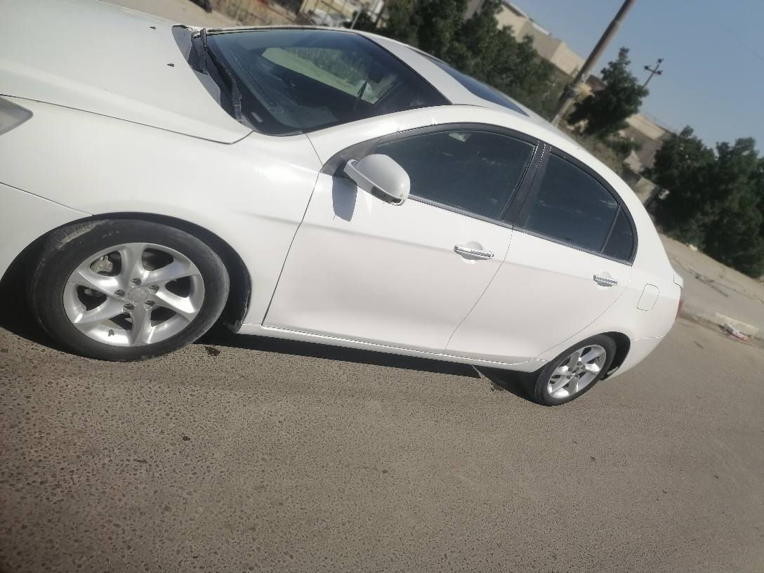 للبيع سياره ام كراند
موديل 2013
رقم بصرة
سنويهبسمي  ٣٠تنتهي
سيارة حلوه كير
مكينه تبريد تتفه  حداده
كشنات جلد 
بيه رشات صبغ
اوهاي السياره وباالحقيقه احله من الصور
***********
*********** البصرة, العراق
