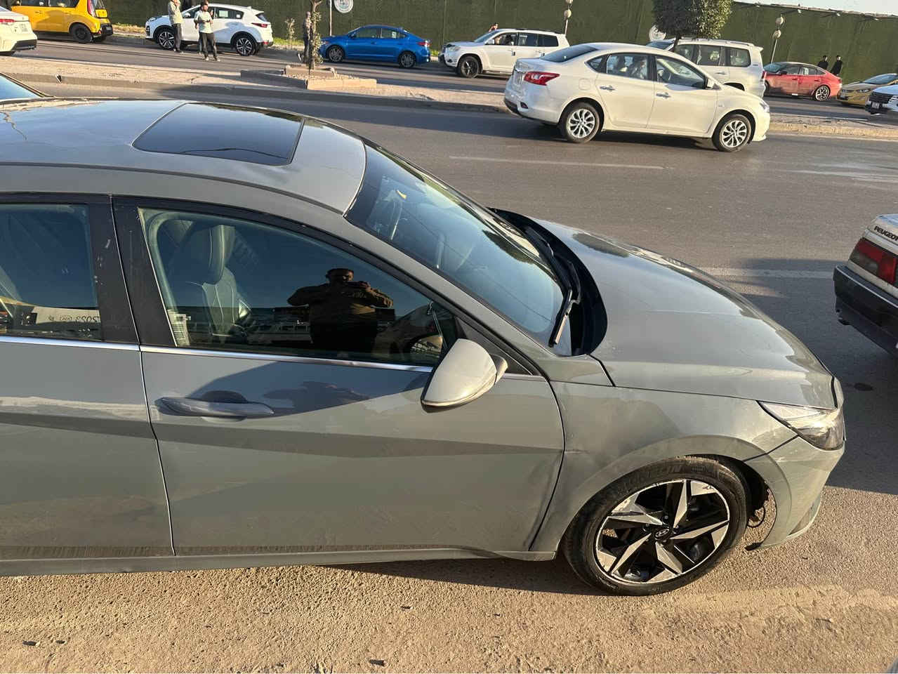 إلنترا موديل 2022 هايبرد 
125 وبيها مجال 
*********** بغداد, العراق
