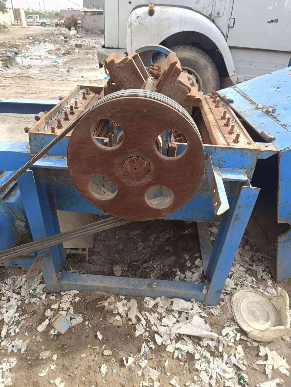 ثرامه ايرانيه 80*80 جاهز للعمل مع الملحقات 
السعر 3 مليون وبيه مجال عنواني ذي قار


**إذا كنت صاحب هذا الإعلان وتريد حذفه لأي سبب، رجاءا أرسل رسالة إلى الدعم الفني**