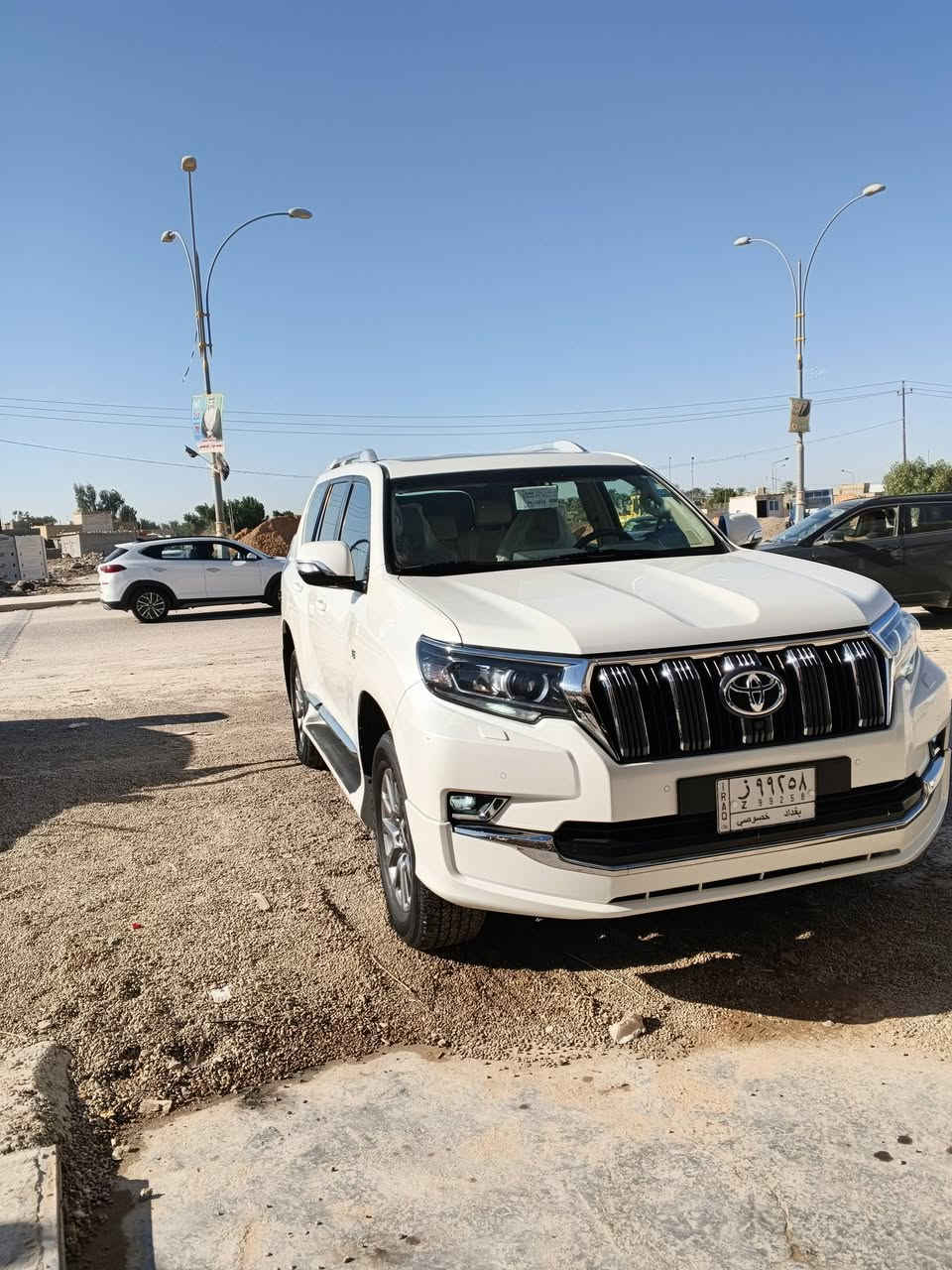 السلام عليكم
للبيع برادو2021 فئه vx باب اول 
عداد المسافة 105
تحكم ستيرن
مري شفط
دبل تانكي
4كامرات
كشنات امامي خلفي كهرباء
كشنات تدفئة تبريد
ترحيب دخول
فور ويل
3قطع تبريد
مري قلاب
اناره خارجية لد
دبل ماوس
دوش لايت 
حساس امامي خلفي
ويل كروم 
تخم تاير ياباني 
كير ومكينه وحداديه وتبريد مكفولات 
رقم بغداد بسمي 
مكاني بابل 
مكفولة كفالة عامه من الشخوط والتبديل والبارد والصبغ 
للأستفسار ***********
‭

