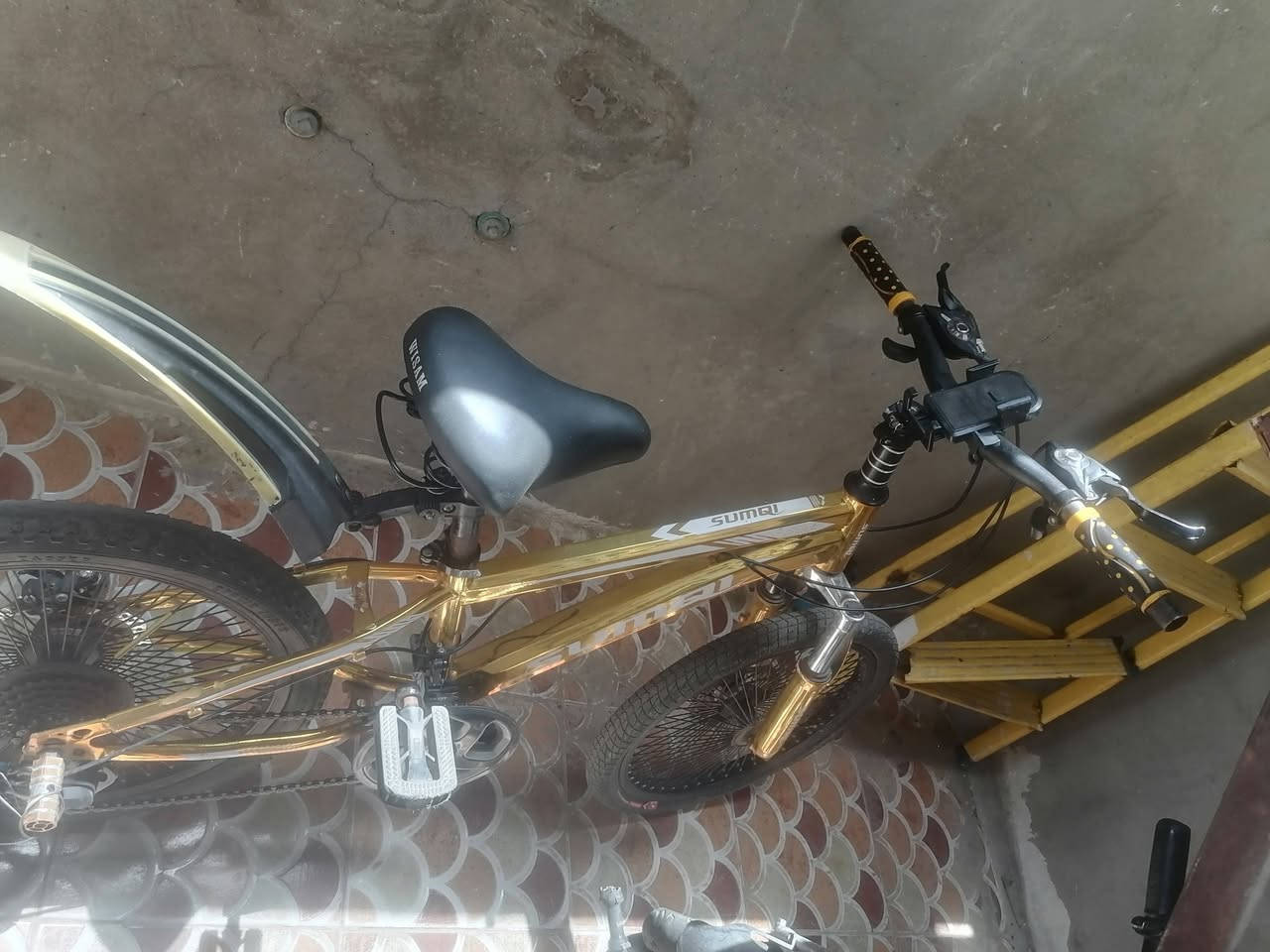شباب عدي بايسكل للبيع داخل بغداد مابي شي بس بريك امامي ماكو بس الون مميز سعر ١١٠ وبي مجال راسلني علا  الفيس فقط حجم ٢٠


**إذا كنت صاحب هذا الإعلان وتريد حذفه لأي سبب، رجاءا أرسل رسالة إلى الدعم الفني**