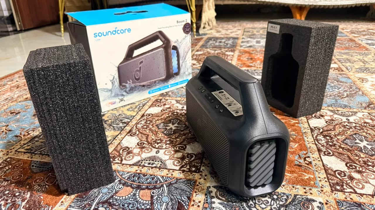 🔥 Soundcore Boom 2 (Open Box) 🔥

قطعة وحدة فقط وبحالة ممتازة.
بسعر 130 الف فقط.
جاي تنباع بسعر بحوالي 250الف 

✅ قدرة صوت 60 واط (تصل إلى 80 واط مع BassUp™)
✅ باس قوي وعميق
✅ بطارية تدوم حتى 24 ساعة
✅ مقاومة للماء IPX7 ضد الماء كليا تطفو عل ماء
✅ بلوتوث 5.3
✅ يدعم ربط أكثر من سماعة مع PartyCast 2.0
✅ شحن سريع ومنفذ USB-C
✅ يعمل كباور بانك لشحن الهاتف
سماعه مشهورة اب ادائهه العالمي  ابحث عن اسمه وشوف.
للتواصل واتساب ***********.

