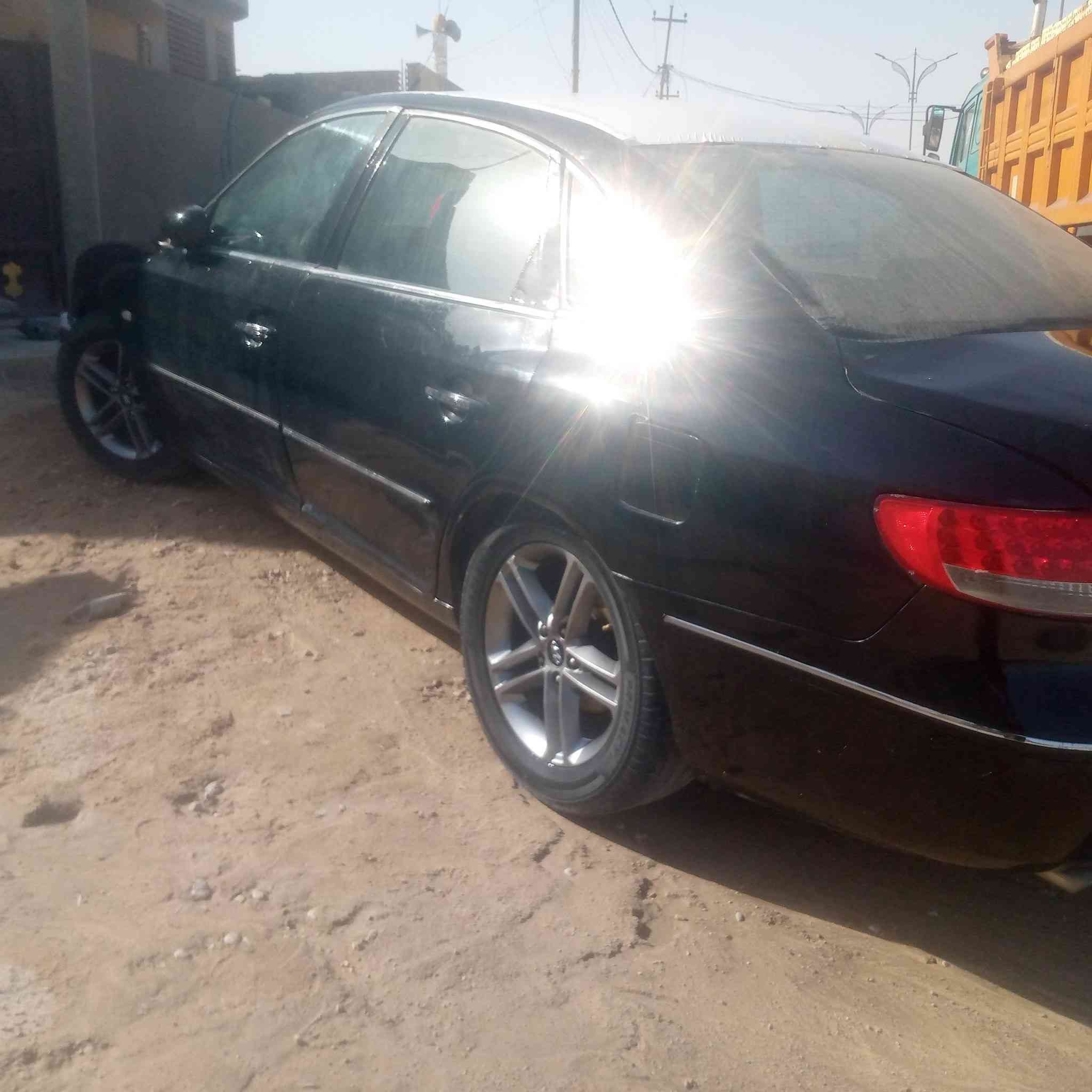 السلام عليكم للبيع سوناته ازيره مكينه سته سلندر ٢٧٠٠مكينه وكير نضيفات حداديه نضيفه  تبريد شغال جيد ضررها موضح بلفيديو رقم اربيل كبل مداور عليها غرامه تنزل من سعرها السعر ٥٥ مكاني كربلاء ***********
