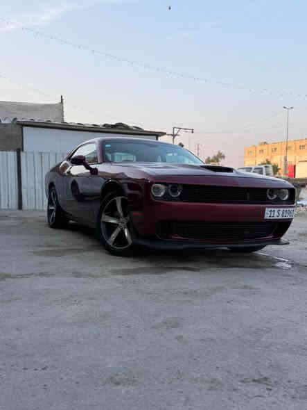 السلام عليكم 
اقره تفاصيله اله تتصل 
جالنجر موديل 2022 رقم بغداد دولي هزه وسنويه وارقام جدد باسمي 
الحادث
جاملغ وبنيد بيه تبديل شاصي يمنه من البنط شغل مرتب 
صبغ 4 قطع ونص 

نص مواصفات 
شاشه وسط وكامره خلفيه وحساسات كشنات حضن تدفئه ستيرن تدفئه 
وباقي مواصفات معروفه 
سياره ماشيه تقريبا ب50 الف 
كير ومكينه جدد مامفتوحات ع وضع شركه 
صدر نظيف وتبريد ثلج 
سياره جاهزه مابيه مصرف وبعدها جديدة 
مكانه بغداد سيديه 
***********
145 مجال بسيط كلش بغداد
