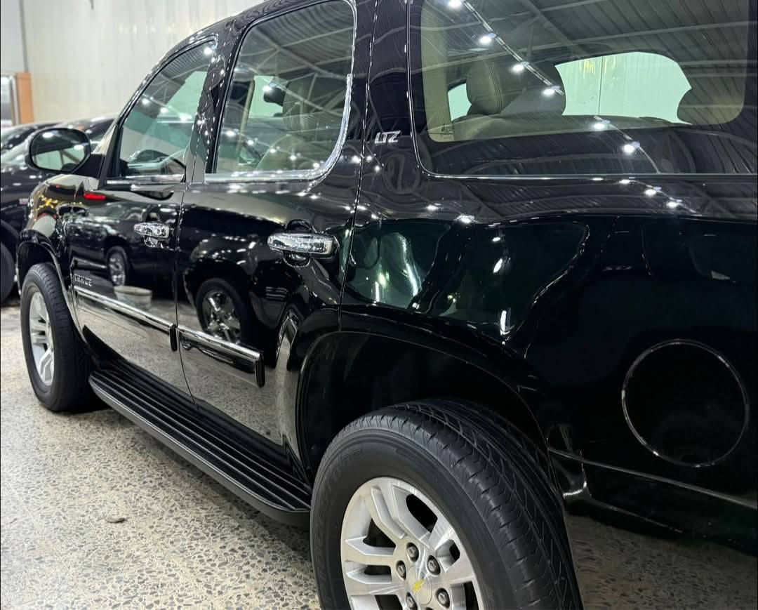 تاهو موديل ١٣ فول مواصفات LTZ وارد خليجي بيه كم قطعه صبغ بدون ضربه السعر ٢٥٠ وبيه مجال او مراوس بتاهو أحدث مكان السياره ميسان رقم الهاتف ***********
