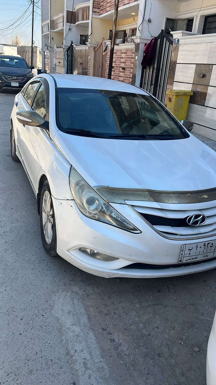 السلام وعليكم سوناته ٢٠١١ خليجي مكفوله من ضربه أو صبغ تبريد شغال سيارة رقمها بغداد  داخل السيارة عسلي الدشبول بي فطور السيارة سعرها ١٠٥ وبيها مجال للاستفسار الاتصال على رقم *********** مكان السيارة الدورة
