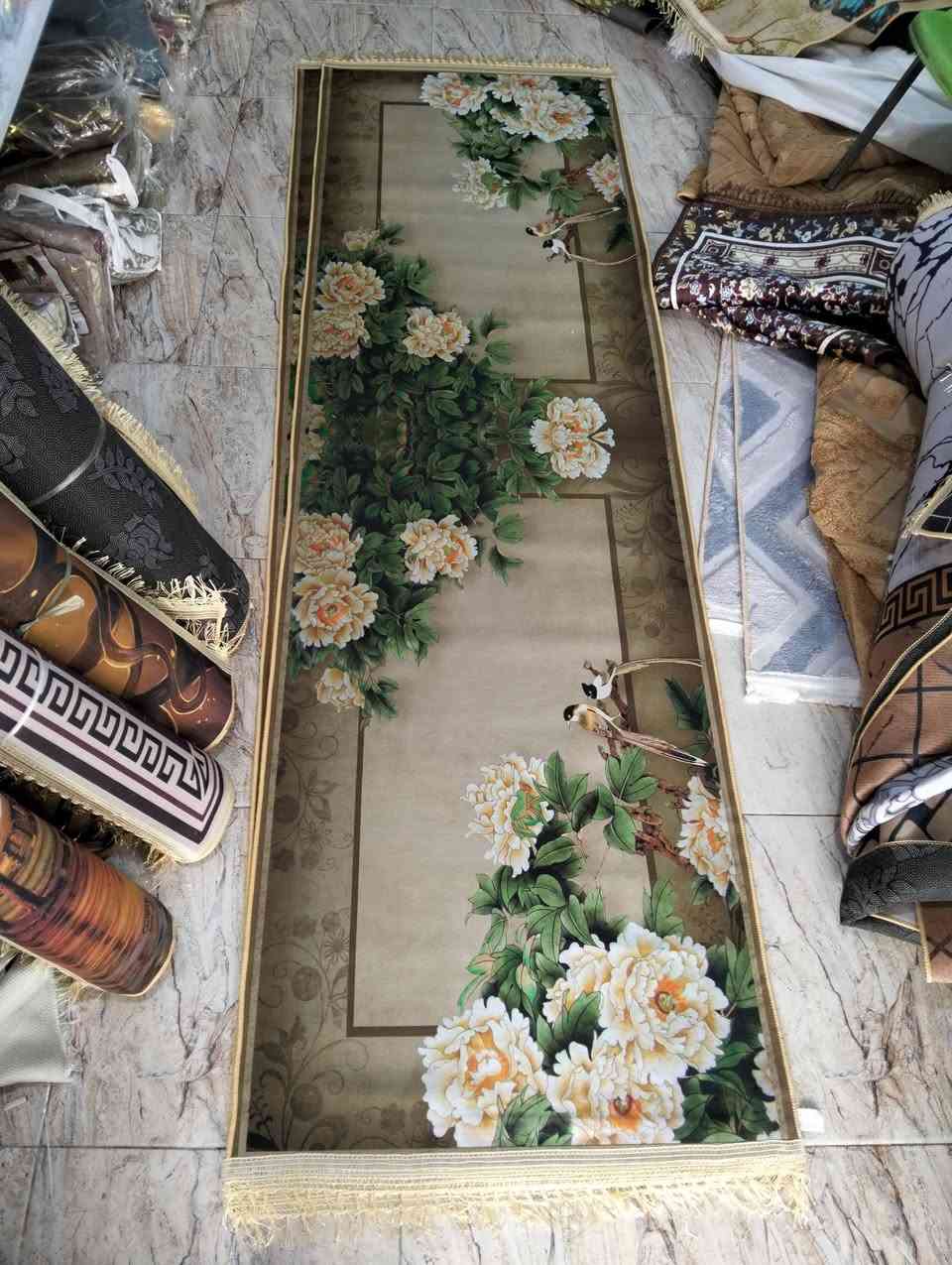 مدات ثري دي قياس 3 متر سعر الزوج ب8 فقط 
العنوان التحرير دور الجاهزة مقابيل محل كرزات حمودي يوجد توصيل ***********
