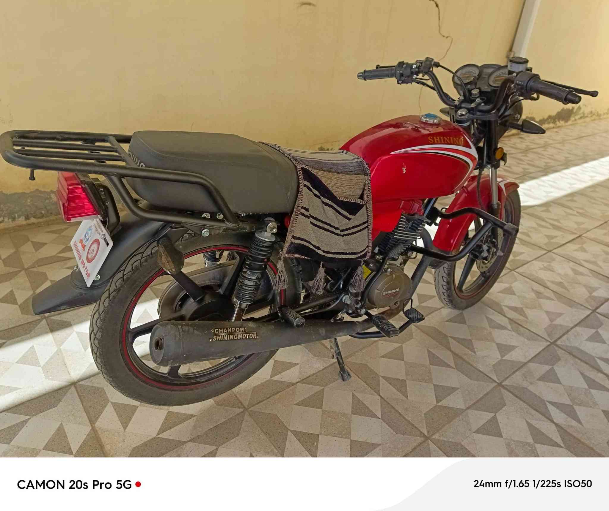 السلام عليكم
دراجة شايننك مديل 2023 للبيع 
الدراجه باسمي صار 4 اشهر مطلعة من الوكيل مامتعوبه ابد عليهة عدسه زينون كهربائيات كلهة شغاله 
اوراق اصولي اصولي مو سكنر 
يعني الكمرك مدفوع وصاعده هزه باقي بس على الوحات
مكاني بابل 
تفاصيل اكثر اتصل على الرقم 
***********
والخاص مفتوح
