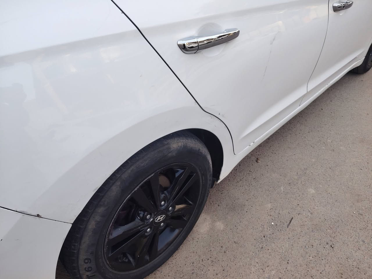 سلام عليكم النتره ٢٠١٧ كندي فول مواصفات بنيد مبدل رقم اربيل باسمي وبارد هلال الجاملغ الخلفي للبيع *********** مكانه بغداد سعرها ١٢٠
