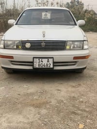 تويوتا كراون • رقم جديد • سنوية مكفولة