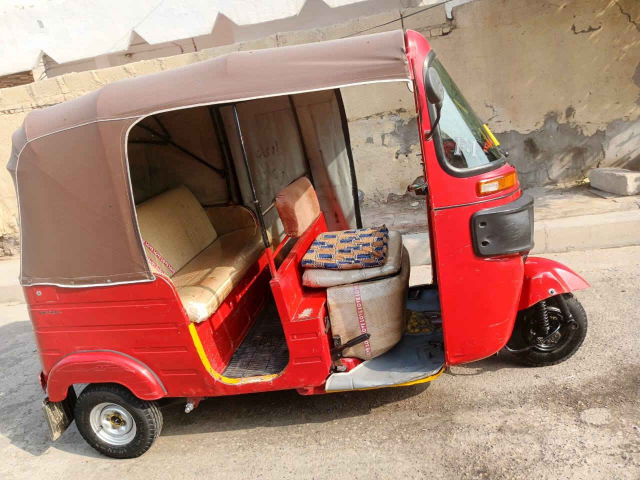 تكتك للبيع مكفوله موديل 19 شهر 10 مرقمه ***********
