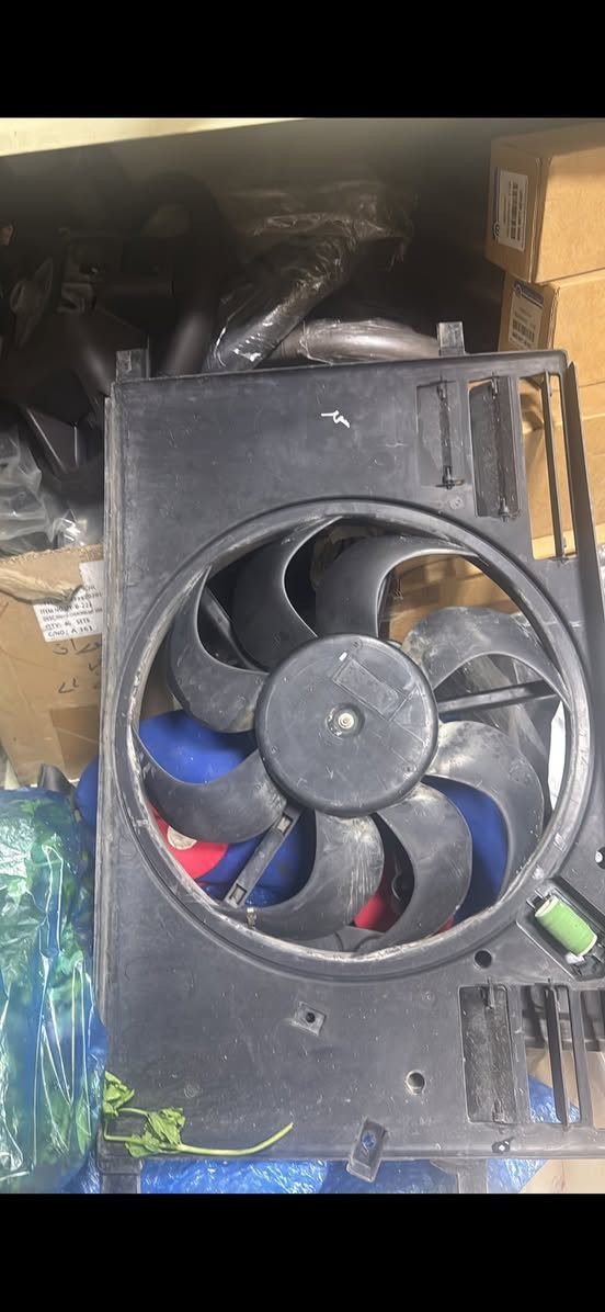 مختصون في الأدوات الأحتياطية الأمريكية
متوفر ادوات كمارو🔥🔥🔥🔥
*********** 

وخدمة توصيل متوفرة على مدار ايام الاسبوع
