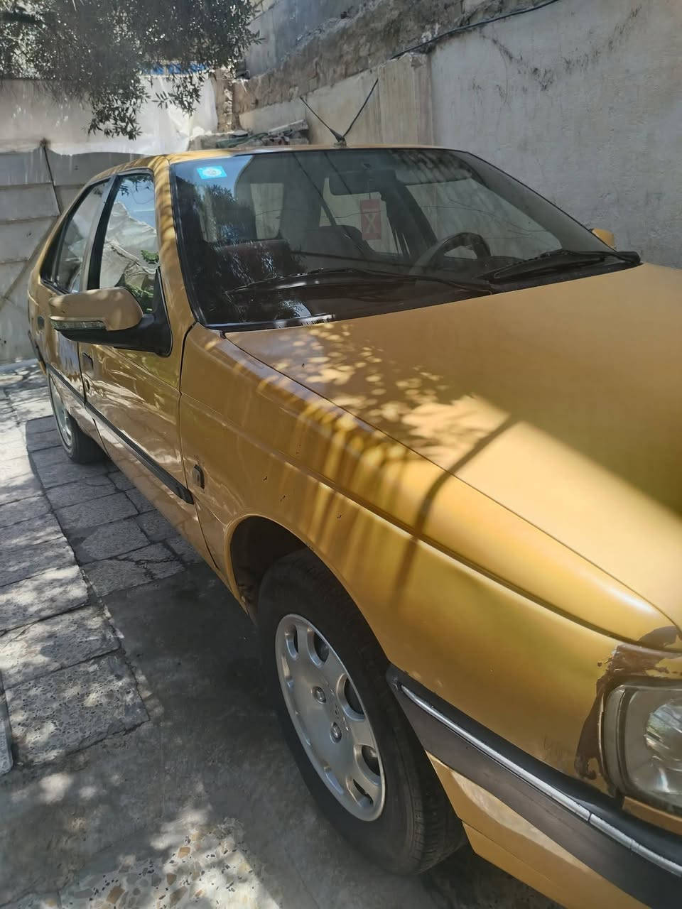 سلام عليكم سياره بيحو موديل ٢٠١١  رقمها بغداد الماني  مكينه خير من الله سنويه 2027  السعر ٢٤  وبيه مجال للاتصال ***********
