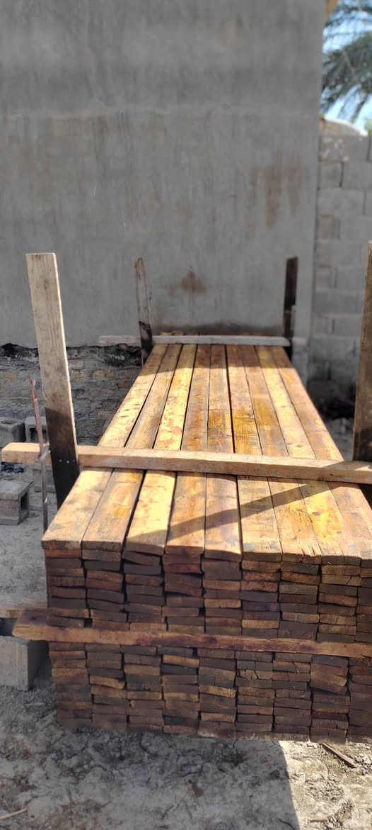 لوح طول 420متر تارس 25درجه اولئ عدد (مكعبين  ) شغله وحده فقط بيع شلع تواصل ***********9
