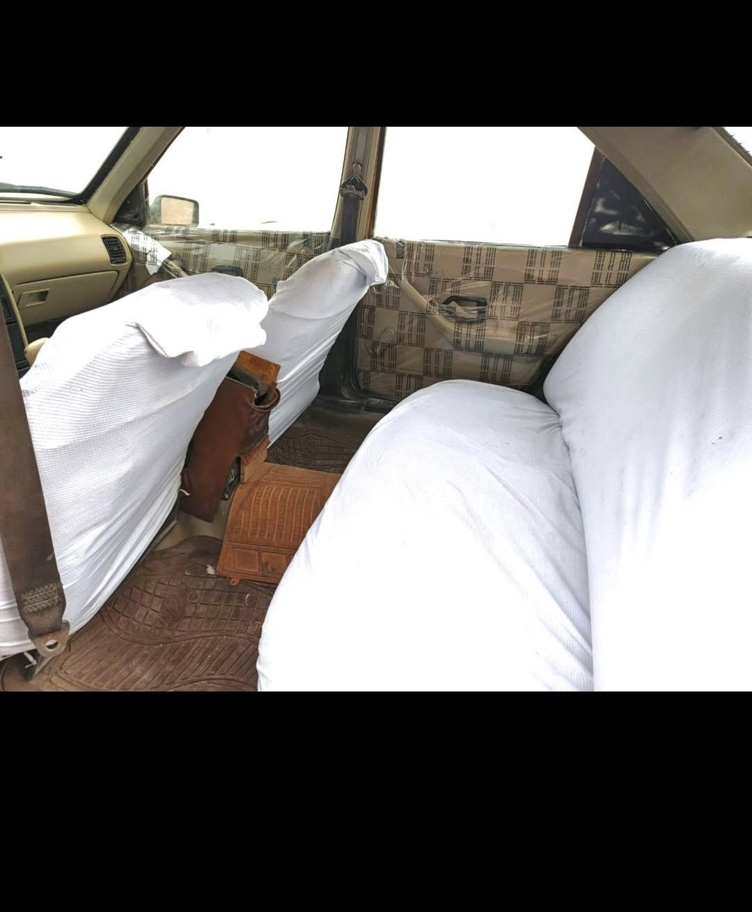 بيجو موديل2010 محور اوتوماتيك  مكينه وگير نضاف السعر19 بيها مجال لشراي للاتصال *********** سنويه لغايه2029 مصفره هيئه وغرامات ✅تحويل مباشر✅كهربائيات كلها شغاله
مشط وباور جديد سياره حلوه ونضيفه مال جناي الشراي يتصل وبالخدمه
////////////ملاحظه لاتراسل الصفحه  مندوبه ومكلفه بالشر/////////
