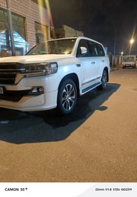 السلام وعليكم لاندكروز موديل 2020 ساز 8 سلندر باب خلفي كهرباي رقم اربي...