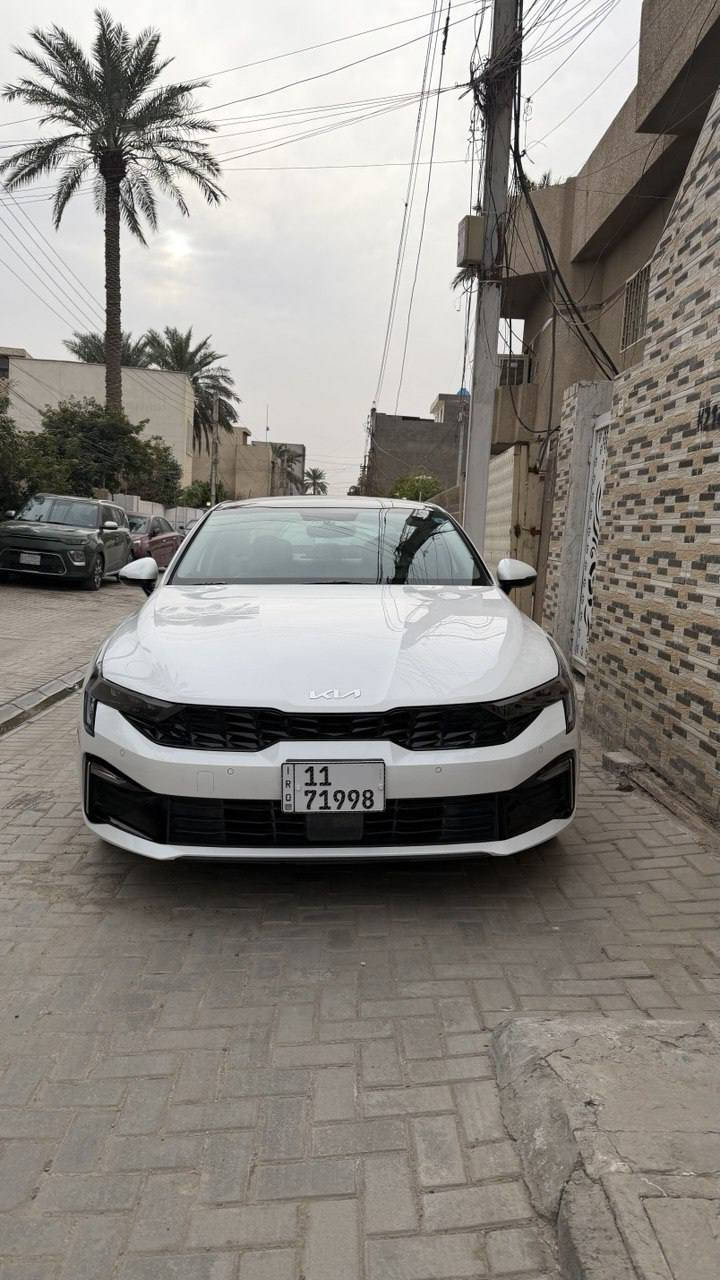 السلام عليكم K5 2024 خليجي
رقم بغداد مميز مواليد 71998 
ماشية 21 الف 
فول مواصفات ام اللد الخلفي  
بنوراما 
بصمة 
مري شفط + تشغيل عن بعد
حساس امامي خلفي 
لد امامي خلفي
كشن كهرباء 
ابل كار بلي + اندرويد اوتو
مكفولة كفالة عامة من الصبغ والبارد السيارة جديدة
 للبيع بـ 233$
مكاني بغداد السيدية 
الرقم ***********
