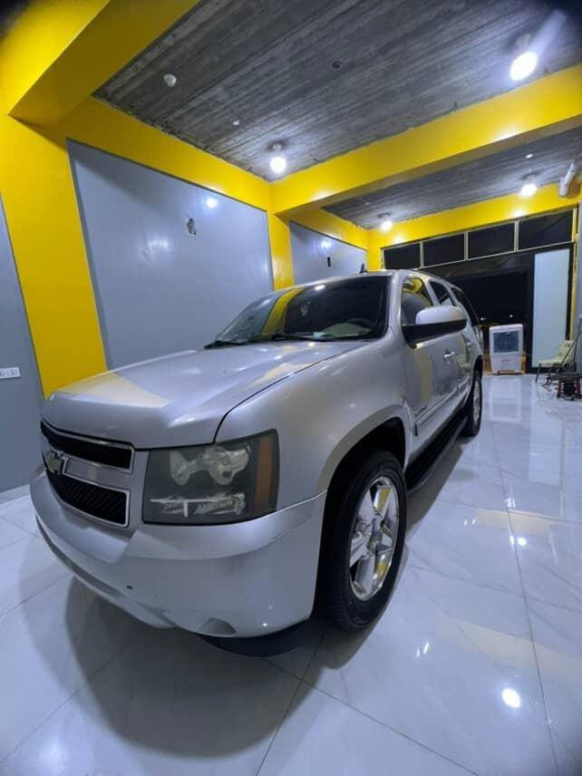 سلام عليكم ورحمة الله وبركاته تاهو ٢٠١٠ ادوات ادوات كفاله من السرقه والكصه والعشائر السياره جاهزه كير ومكينه حداديه تدفه تبريد ثلج السياره كلشي ماناقصها السعر ١٠٥ وبيه مجال مكان السياره محافظة واسط رقم المبايل ***********
