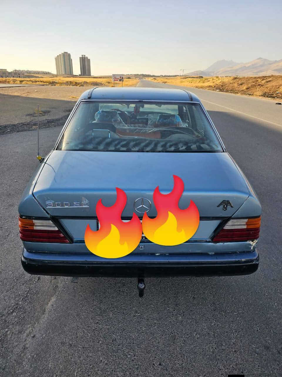 سياره مارسيدس للبيع محرك بطه وكير اوتماتيك رقم بغداد
موديل 85 السنويه جديده  ل2030الرقم جديد الماني
 رقم الهاتف ***********واتساب واتصال  والسعر 35وبيه مجال
