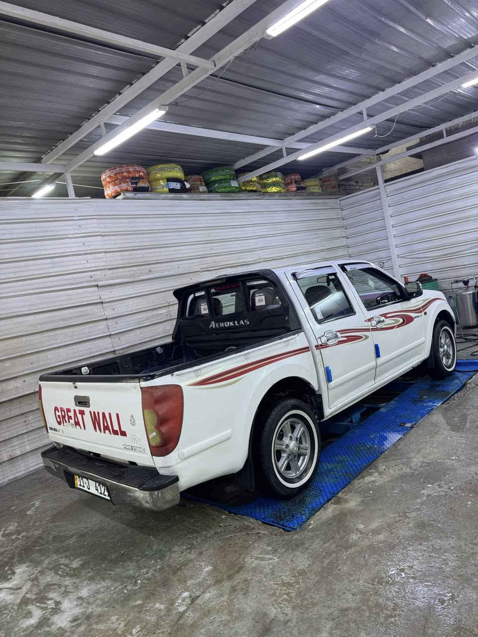 السلام عليكم .. للبيع بيك آب گريت ويل دبل قمارة موديل 2011 سنوية بأسمي ثاني يوم تحويلها رقم بغداد الجديد هزه جديد مساقطة بدون ضربه فقط خياسات بسيطه بيها گير ومحرك وصدر واكسل مكفولات ترايها زيرو تبريد تدفئة شغال باتري جديد دواخل نضيفه كلش رايدها 66 ورقه رقمي *********** مكاني بغداد الدورة
