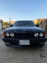 BMW 525 كير عادي سياره جاهزة وخير من الله صدر امامي خلفي جديد كير ومكي...