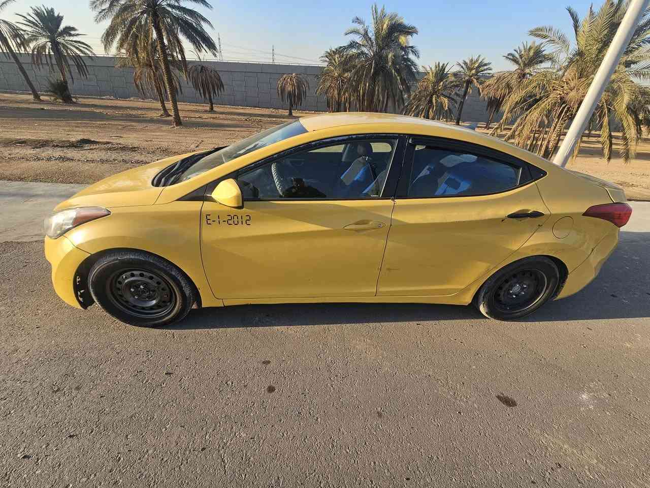 سلام عليكم سياره النترا موديل 2012محرك وكير خير من الله صدر لامامي وخلفي نص عمر سياره بيه بس بنيد بدل والباقي كله ليبل واحد مواصفات تحكم ستيرن شاشه تثبيت سرعه نضام ايكوه محرك 1800دوش سياره بسمي مشروع وطنيه كبل تحول سعر 88وبيه مجال اتصل ***********مكان بغداد البياع حي لاعلام
