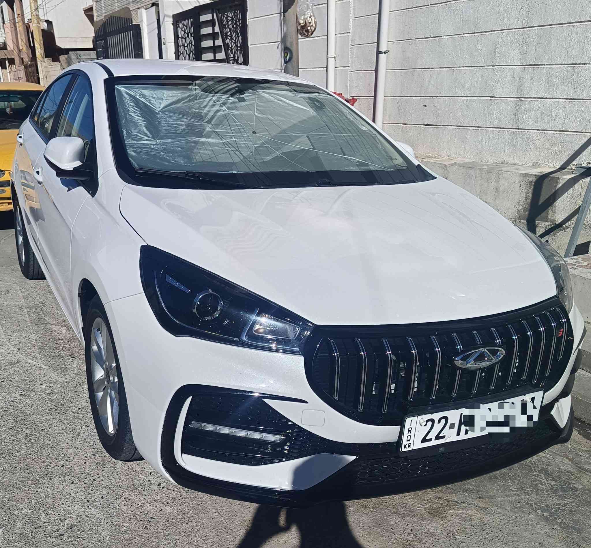 🚗 شيري اريزو 5 موديل 2024 للبيع
فئة نص مواصفات
بيها كشنات جلد، واني مغلفها قماش جلد واضافة الارضية مغلفها شمع ومحافظة عليها
مخلي بيها درع محرك كامل من جوه
سنوية باسمي
بيها كوبون بانزين
ماشية 29 ألف
بضمان الشركة
رقمها أربيل
بيها ضرر خفيف (باب + جام لغ + دوسة) 
عندي صورة الحادث، الباب مبدل بلادي والجام لغ بدون معجون
المكان كركوك
الجاد بس يتصل: ***********
