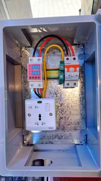 بورد شاحن سياره مواد درجه اولا  للطب 07810388406