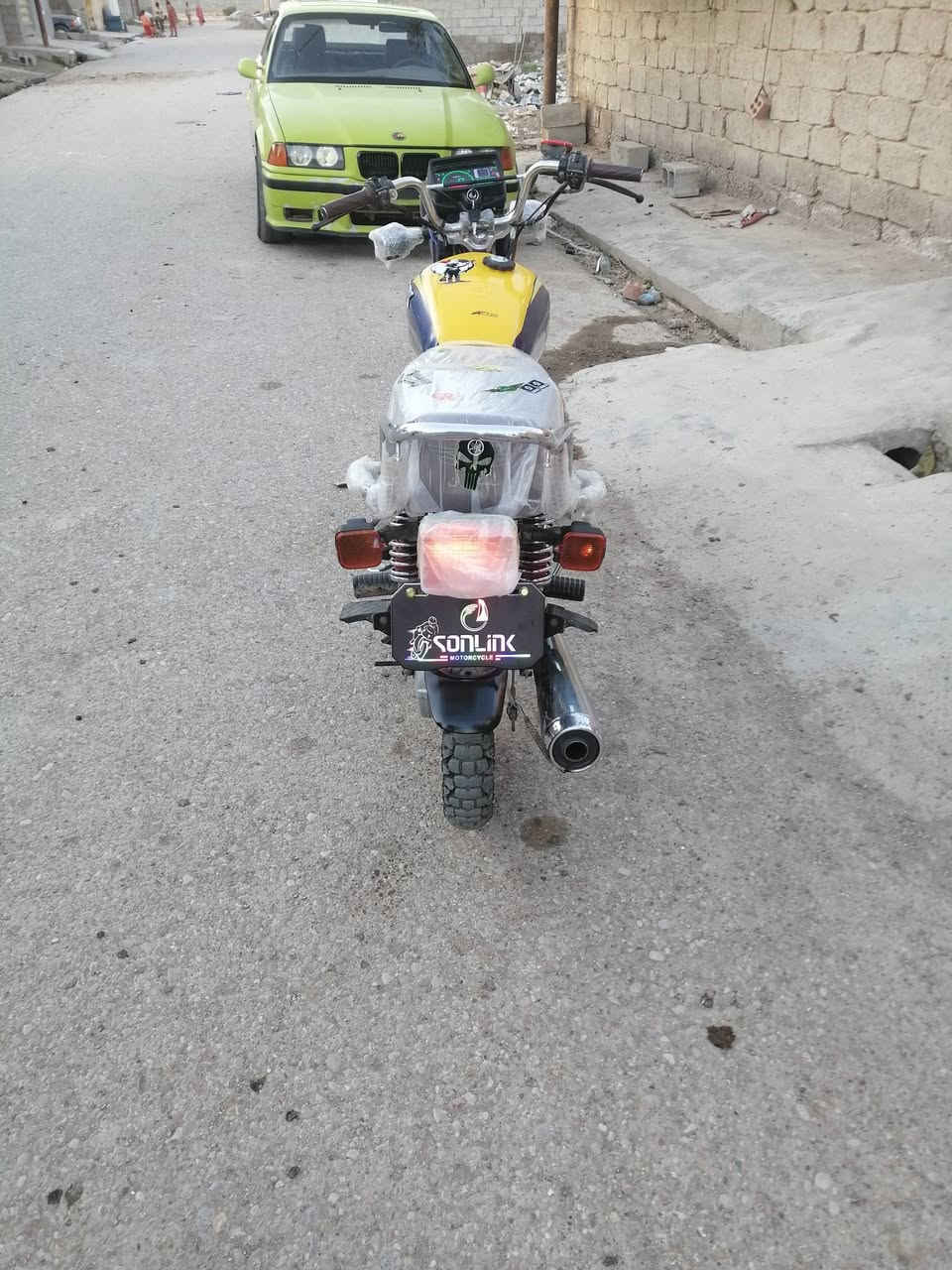 سلام عليكم دراجه سيفان موديل ٢٣ دراجه كامله مابيه نقص سلف هندر دشبول الكتروني ٥٢٥وبيه مجال الاتصال ***********
