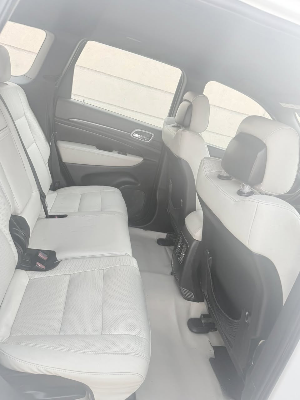 جيب 2014 لاريدو 
كلين بدون حادث فقط دعاميات بيهن صبغ 
السونار مرفق مع المنشور 
السعر ٢٠٥$ وبيه مجال 
للاستفسار ***********
