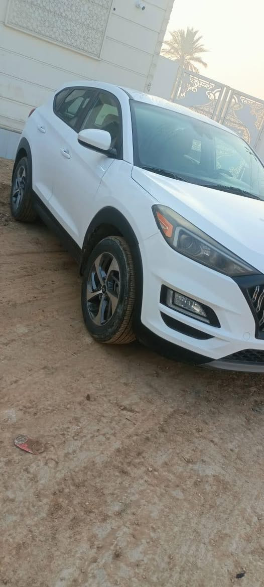 السلام عليكمً توسان موديل 2020وارد أمريكي السيارة بيها جاملغً وبنيدًتبديل وبيها تصليح  بالفخذه وسونار مرفق بالمنشور رقم بابل دولي باسمي ماشيه 73ميل السيارة جاهزه من كلشي مكاني بابل للاتصال *********** السعر 158 ومجالها قليل
