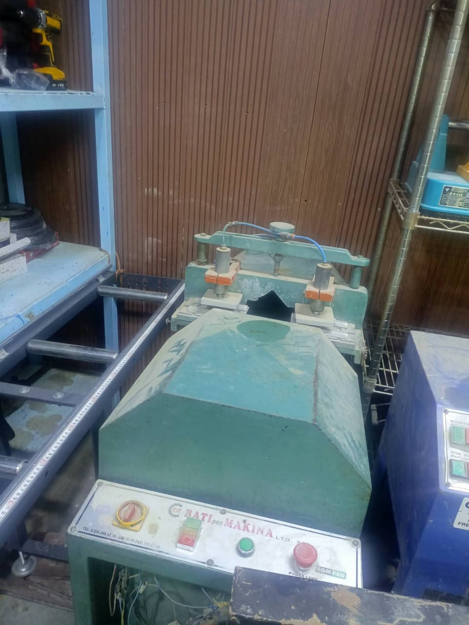 للبيع كمبريسر +تي +ماسكه
***********
