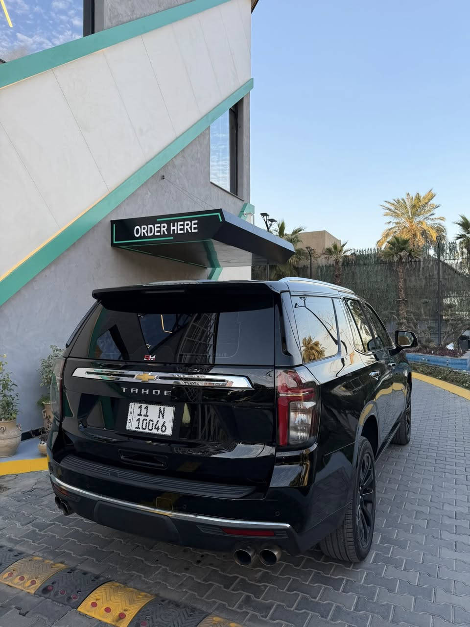 Chevrolet Tahoe 2023 Premier
كاملة مواصفات وكالة المنصور كفاله عامه ومغلفه تغليف كامل 
عداد المسافه 42 Km 
مكانها بغداد المنصور 
سعرها 58,000$ وبيها مجال 
للاستفسار اكثر ***********
