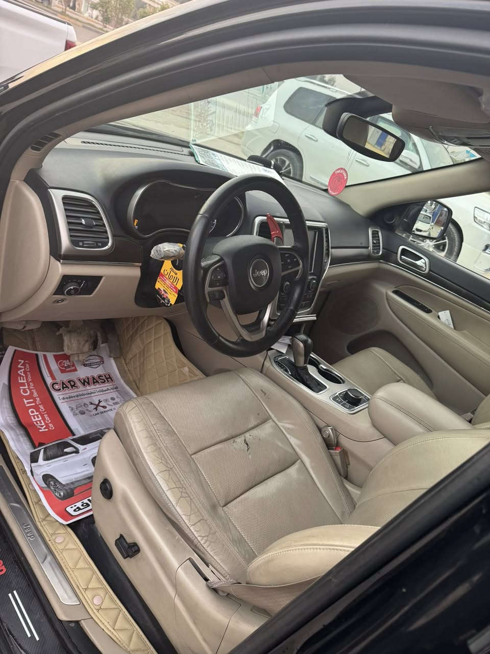 جيب لمتد 
ماشي 119 الف كيلو
فول لمتد ام الجكات
بانوروما 
تبريد وتدفئه مقاعد 
كشنات كهرباء 
فور ويل ماوس وضعيات قياده 
حساس امامي خلفي
اوتو ستوب

كير محرك مكفول 

صبغ بنيد بدون اي تبديل بدون دواخل بدون اير باك 
ومكانين بارد 
مكان ديالى بعقوبه
سعر 235 بي مجال
***********
