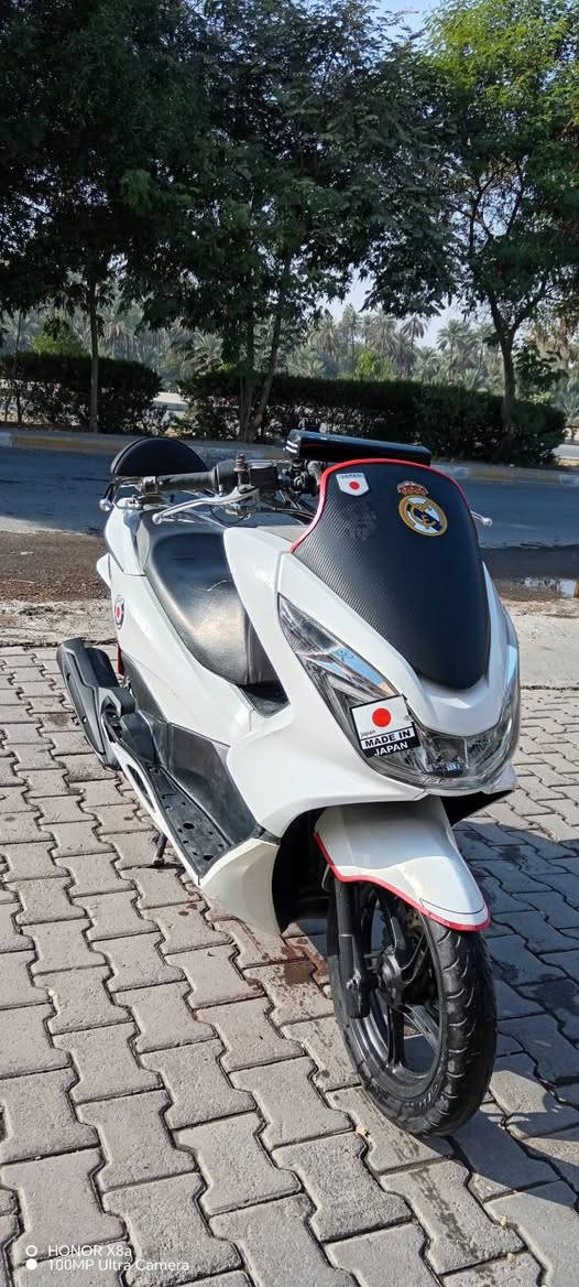 دراجه PCXجيل ثاني مكفوله محرك 150دراجه نضيفه مستعجل لبيعته اتصال ***********
