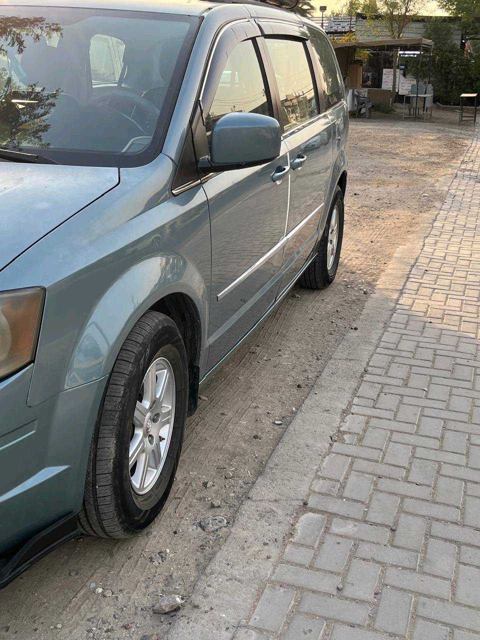 السلام عليكم دوج كرفان كرايسلر ٢٠١٠ مصبوغ حزام ما عدا البنيد السياره حادثه جاملغ السايق كير ودينه خير من الله السياره استخدام شخصي نضيفه جدا صدر أمامي خلفي تخم تاير ضفيره عقل كلهن جدد 
مكينه ٣٨٠٠.     ٦سلندر
***********