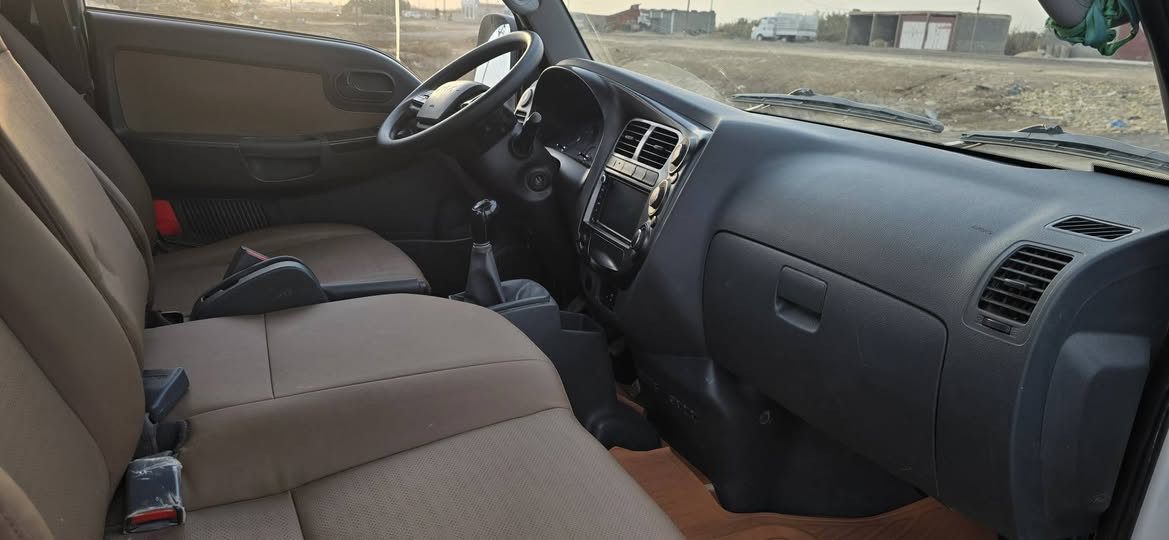 سلام عليكم كيا حمل موديل 2023كفاله عامه سياره ماشيه ٩٨الف سياره وضع الشركه رقم واسط تحويل ثاني يوم سياره مدوشمه وجاهز مكان سياره الناصريه قضاء الفجر تراهم مراوس 
لاستفسار تصل ***********
