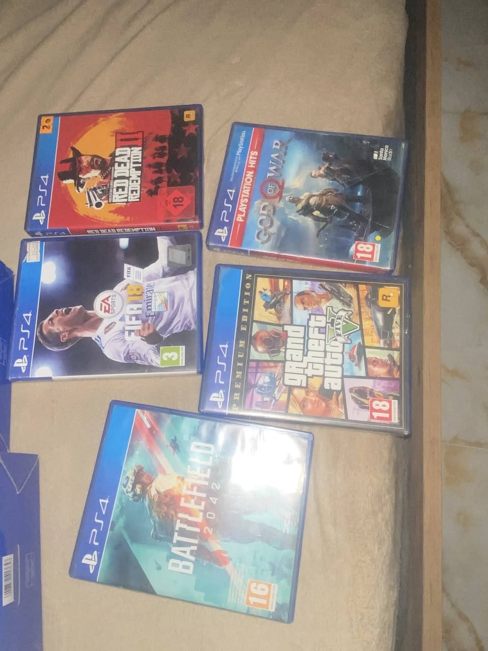 سلام عليكم ورحمه الله بلايستيشن 4 فات جديد استخدم شهر ، مع 5 أقراص ألعاب، يدات اثنين، الكرتونة موجوده قيم بما يرضي الله اريد سعر معقول رجاء جهاز مامفتوح كدامك نضافه 

مكان بغداد ماعندي توصيل انطيك مكان تجيني أجيك


**إذا كنت صاحب هذا الإعلان وتريد حذفه لأي سبب، رجاءا أرسل رسالة إلى الدعم الفني**