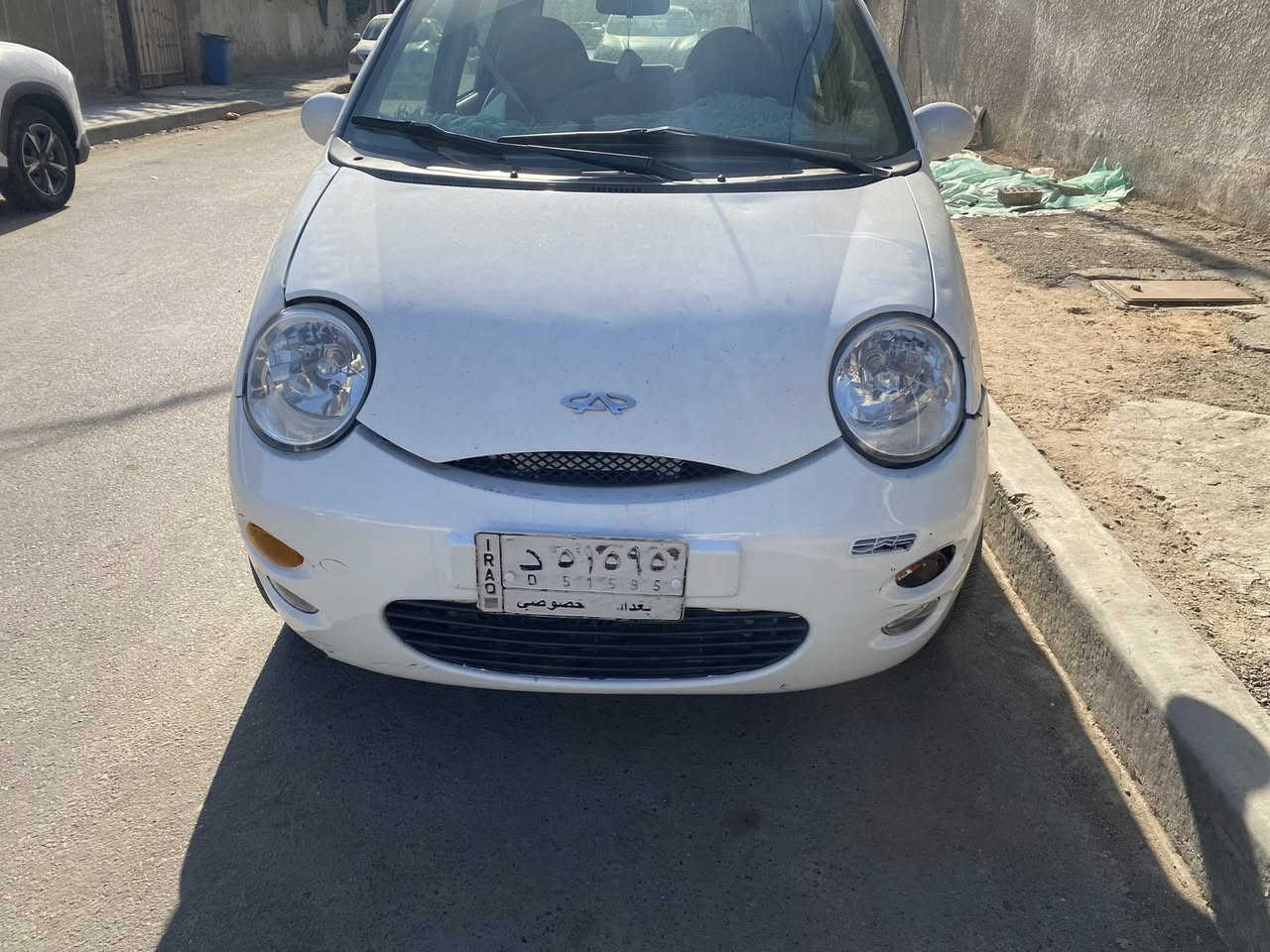 كيو كيو موديل 12 سياره نظيفه وجاهزه مكانها بغداد البنوك سعر 35 وبيها مجال
***********
