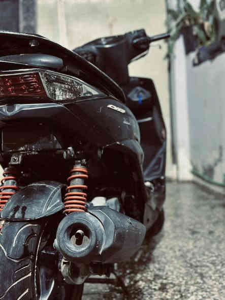 السلام عليكم دراجة سكنس لد مديل ٢٠١٤ مكينة ٥٨ الدراجة شوي تأخر بالتشغيل ملاحظة الدراجة متروكةكهربائيات كاملة  كلهة شغالة السعر ٥٠٠ وبيهة مجال للشراي. للتواصل رقمي ***********
