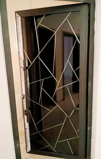 ألمنيوم وبلاستيك • الموصل • أبواب وشبابيك