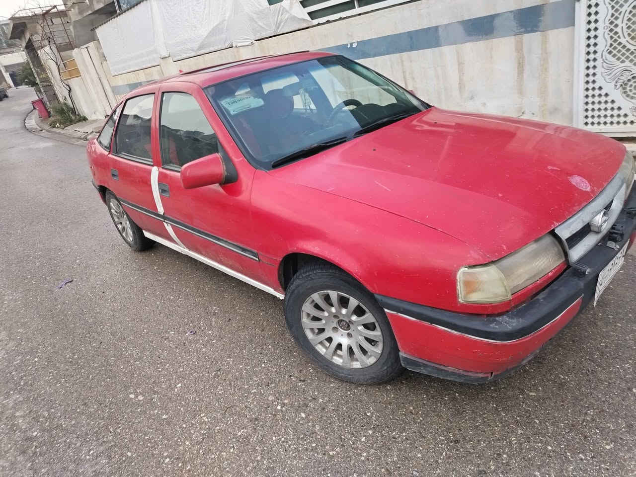 سلام عليكم اوبل فكترا لون احمر موديل ١٩٩١ للبيع كير عادي ومحرك وبشرط
تدفئه شغاله
تخم تاير جديد
صدر ٩٠ بالميه
كهربائيات كلها شغاله
كيجات شغاله
بيها خياسات وسياره نصبتها حلوه
رقم كركوك بيها كوبون بانزين
تحويل او وكاله بشرط سنويه حد شهر ١١
مكان سياره أربيل
*********** أربيل, العراق
