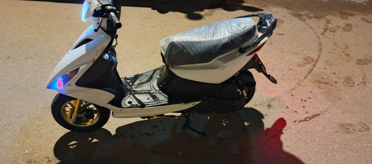 ماكس مضلع كابريته مفتوحه ولفات بوشه بلاد كهربائيات سلف اشاير اصطاب سكن ومابيهه نقص السعر 600وبيهه مجال للشراي
العنوان / البصرة/ المشراق القديم/ شارع الجنابي / فرع المدارس مقابيل كراج الجنابي .
رقمي : *********** : موجود واتساب + انتصال على الرصيد البصرة, العراق
