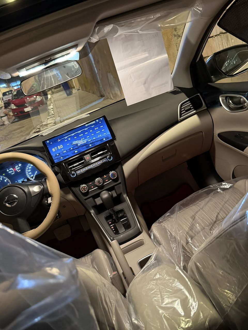 السلام عليكم
زيرو نيسان سنتره25 داخل بيجي اصل مو شد فتحه فول موصفات رقم اربيل بسم شركة ابوب الرحمه صادره بيها وكاله السياره كفاله 
 عامه من كلشي حته سونار فحص بيها زيرو بعدهي وضع شركه ماشيه (900) كيلو بعدهي ماعده 1000 السياره جاهزه مدوشمه ارضيه وصندوك جاهزه 
ولسعر 135 وبيها مجال كلش بصيط 
مكاني بصره طويسه
وهذه رقمي اي ستفسار بل خدمه
***********
