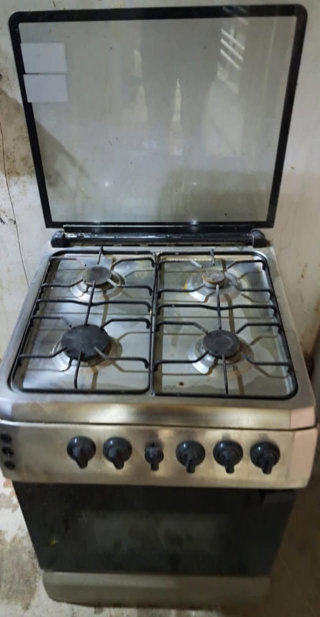 طباخ شغال مصري كامل يشتغل السعر ٤٠


**إذا كنت صاحب هذا الإعلان وتريد حذفه لأي سبب، رجاءا أرسل رسالة إلى الدعم الفني**