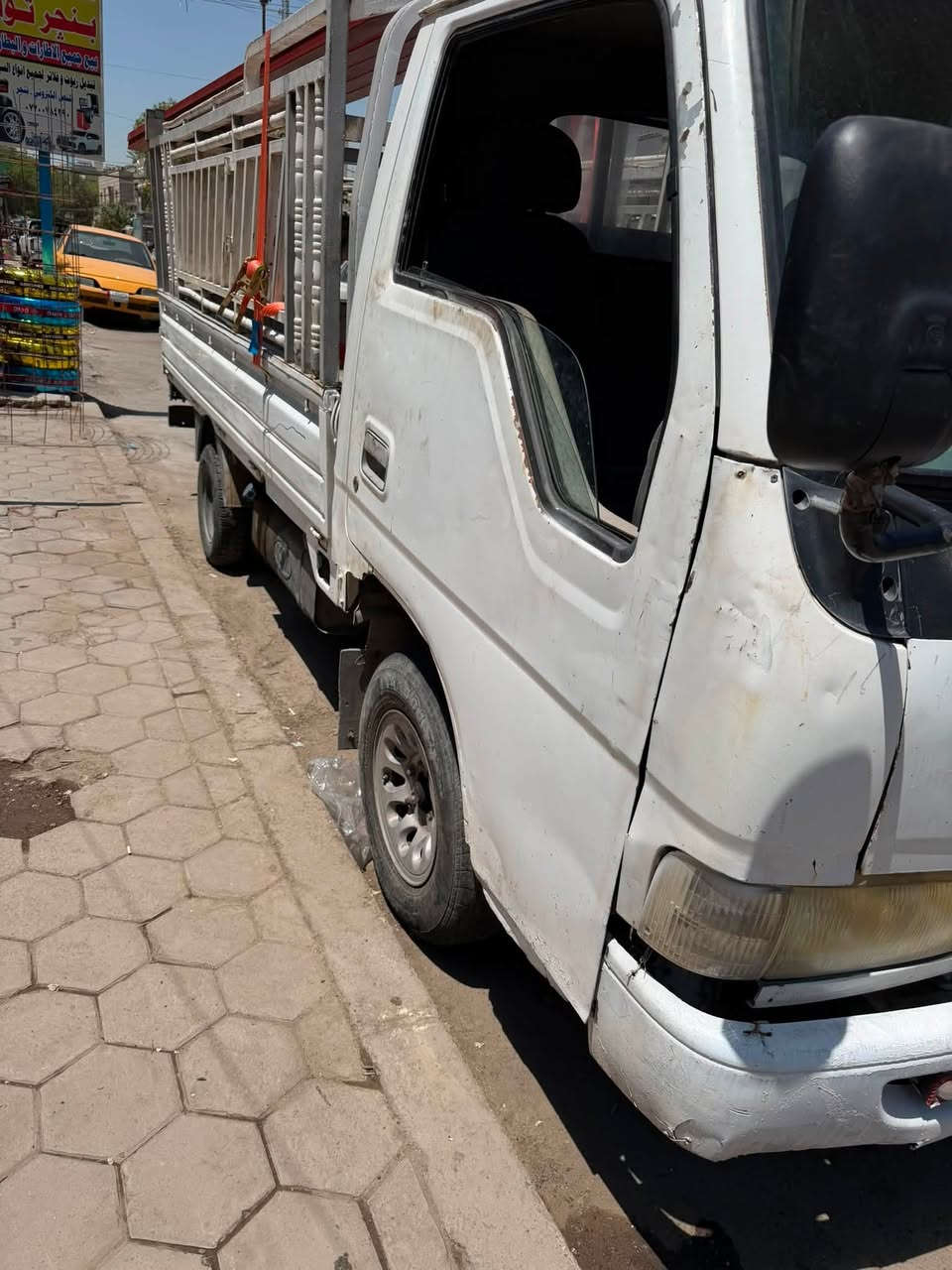 كيا فنتيرا موديل 98 سيارة محرك كير اكسل تخم تاير سيارة جاهزة مال شغل سنوية بسمي السعر ٤٠ قفل قفل قفل وماكو هيج سعر سيارة ٨ جنكال تك قمارة قلاب *********** مكان بغداد الكرادة
