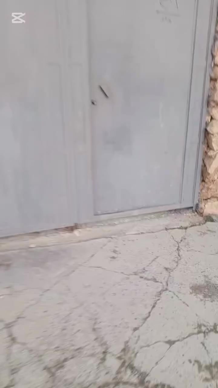 بيت للبيع في حي كفاح الجنوبي شارع المطار قرب مدرسه كفاح الجنوبي البيت متكون من 3غرف  ومطبخ وصحيات داخلي سعر ٣٠ مليون متوفر ماي وكهرباء
***********
‏‪***********‬‏
